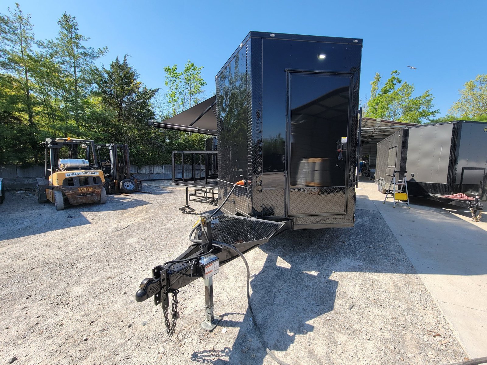 8.5′ X 18′ Custom Enclosed Stage and Event Deck over Blackout With Black Trim 8.5′ X 18′ Custom Enclosed Stage and Event Deck over Blackout With Black Trim