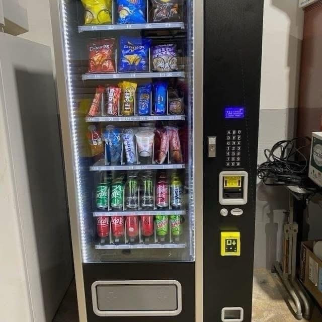 New G636 Glass Front Combo Vending Machine New G636 Glass Front Combo Vending Machine