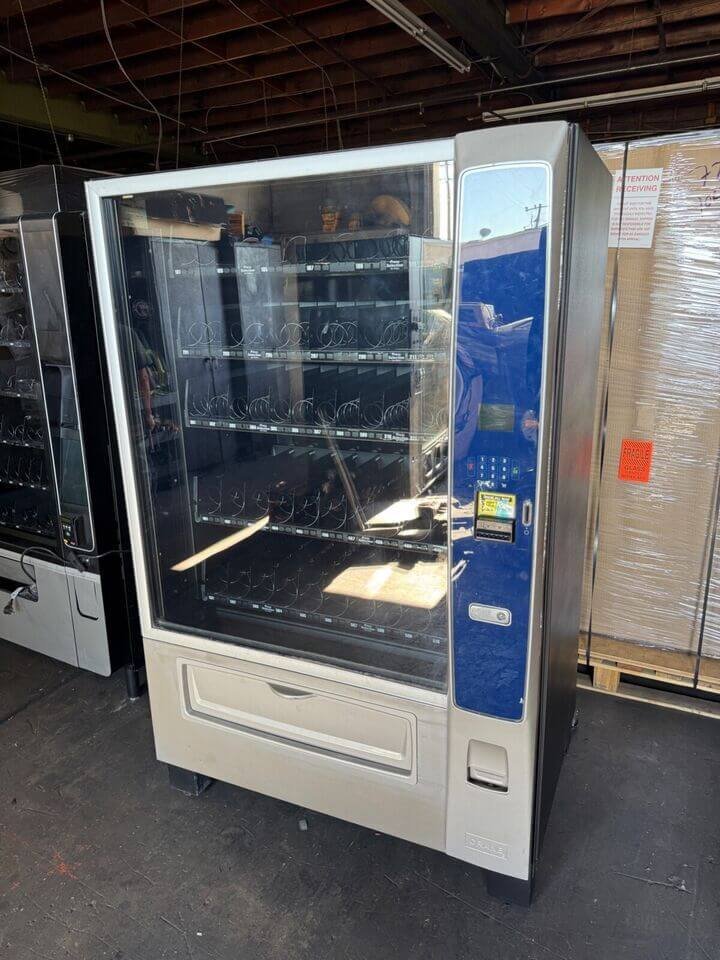 Refurbished Crane 472 Merchant Media Combo Vending Machine — 44 Selections, 7-inch Touchscreen Refurbished Crane 472 Merchant Media Combo Vending Machine — 44 Selections, 7-inch Touchscreen
